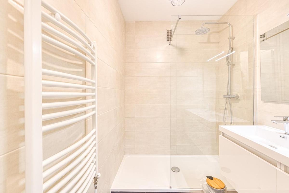 Magnificent Apartment, 4 Bedrooms, Fiber Wifi Grenoble Eksteriør billede